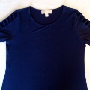 MICHAEL KORS, SHORT SLEEVES,    BLUE TOP, SIZE MEDIUM